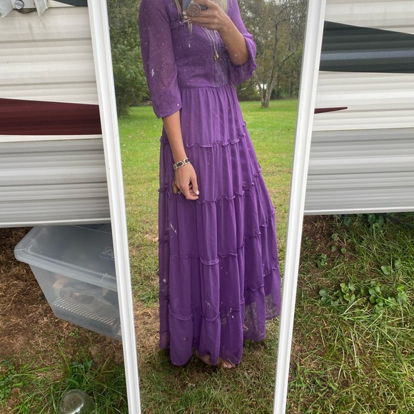 Meet your Posher, Jessica PS ALWAYS up for a great TRADE - Picture 11 of 16